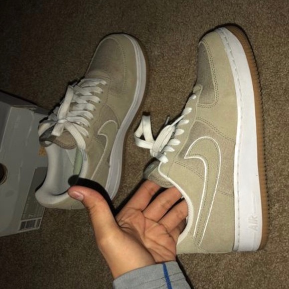 Air Force 1’s - Picture 3 of 4